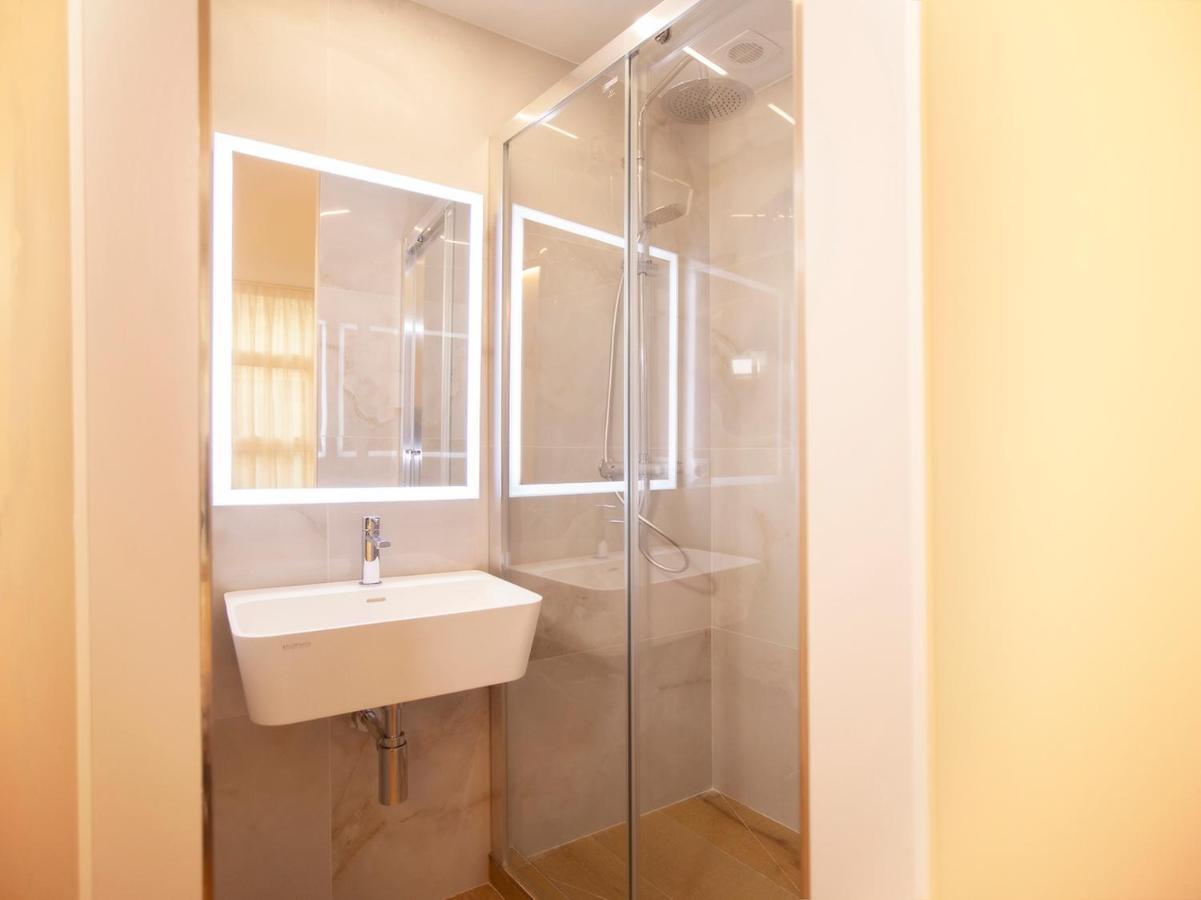 Apartamentos Reina Victoria Santander Zewnętrze zdjęcie